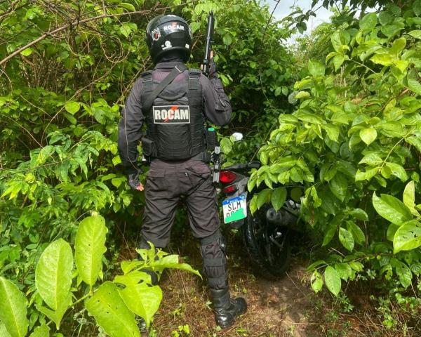 Polícia Militar recupera motocicleta roubada em Floriano.(Imagem:Divulgação/PM)