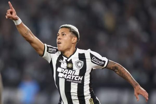 Matheus Martins do Botafogo comemora gol contra Flamengo.(Imagem:Vítor Silva/Botafogo)