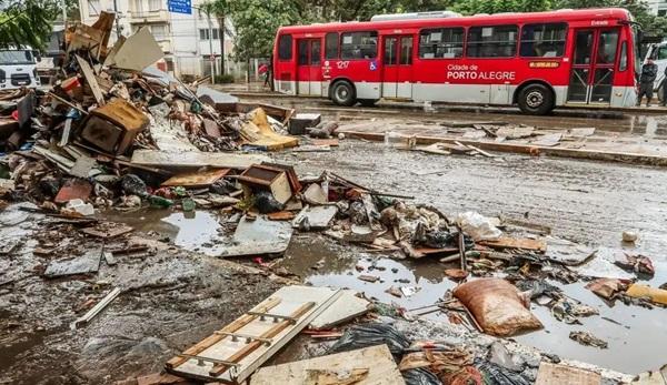 Estragos dos alagamentos em Porto Alegre(Imagem:Rafa Neddermeyer/Agência Brasil)