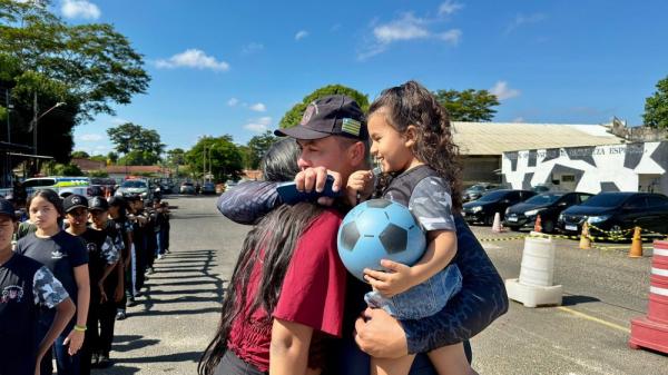  Pai incentiva filha a entrar em pelotão mirim e se torna coordenador do projeto no Piauí(Imagem:Divulgação)