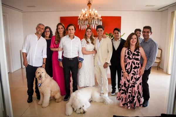 Maria Cavalcante e Cristiano Deyvid com familiares (Imagem:Andy Santana/BrazilNews)