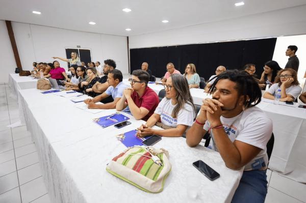 As iniciativas Laboratório de Redação e Clube de Leitura são ações da Seduc que visam fortalecer a escrita, leitura e argumentação de textos.(Imagem:Divulgação)