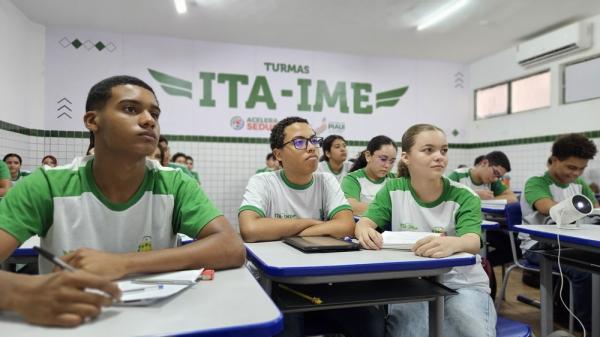 O Secretário Washington Bandeira destacou a importância do projeto e o impacto dos benefícios na vida dos estudantes.(Imagem:Divulgação)