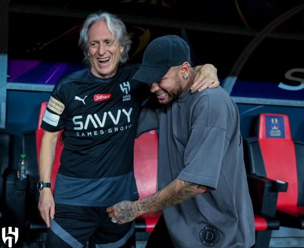 Jorge Jesus e Neymar, em treino do Al-Hilal.(Imagem:Divulgação / Al-Hilal)