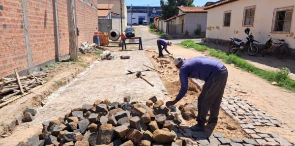 Infraestrutura: Programa Tapa-buracos chega a mais de vinte ruas de Floriano na última quinzena.(Imagem:Secom)