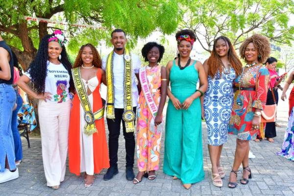 Semana da Consciência Negra de Floriano é marcada por apresentações em praça pública(Imagem:Secom)