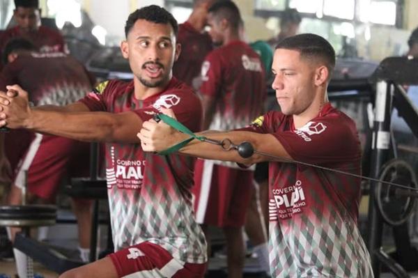 Treino do Fluminense-PI(Imagem:Gil Costa/ge)