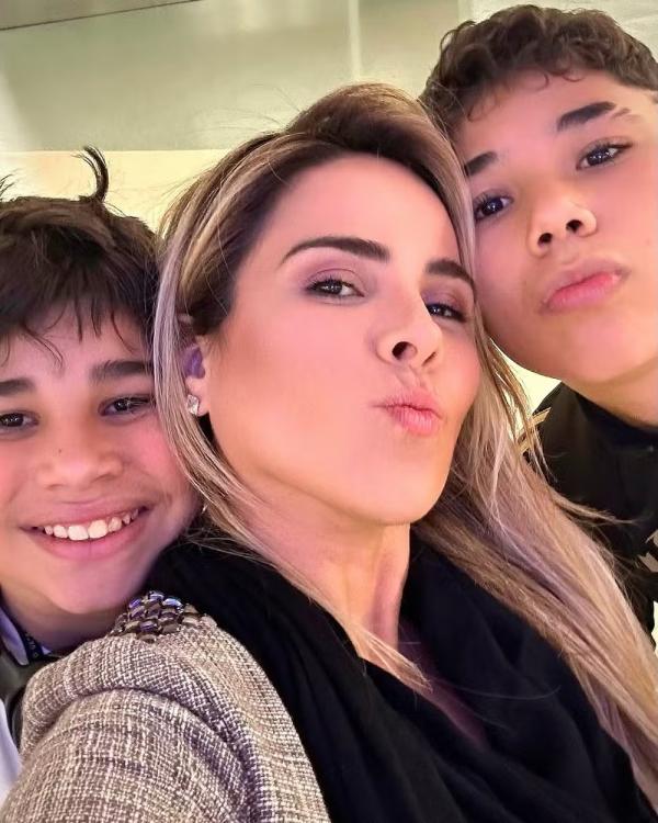 Wanessa Camargo com os filhos.(Imagem:Reprodução/Instagram)