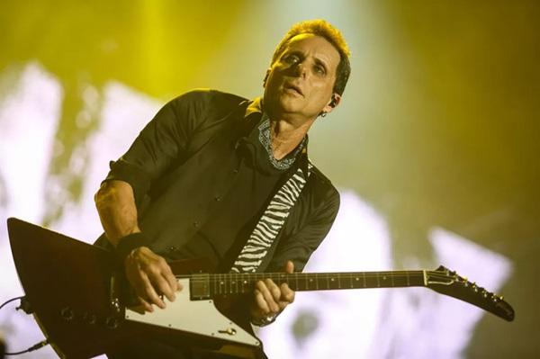 Tony Bellotto toca com o Titãs no Palco Mundo no Rock in Rio 2017(Imagem:Fábio Tito/G1)