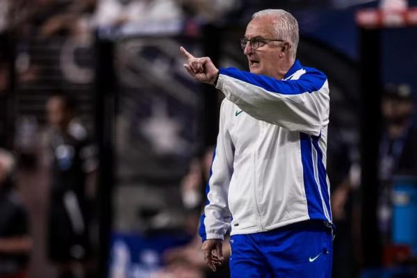 Dorival Júnior durante partida contra o Uruguai pela Copa América.(Imagem:Pedro Martins / Foto FC)