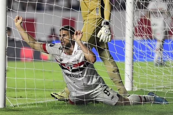 Calleri em São Paulo x Botafogo(Imagem:Marcos Ribolli)