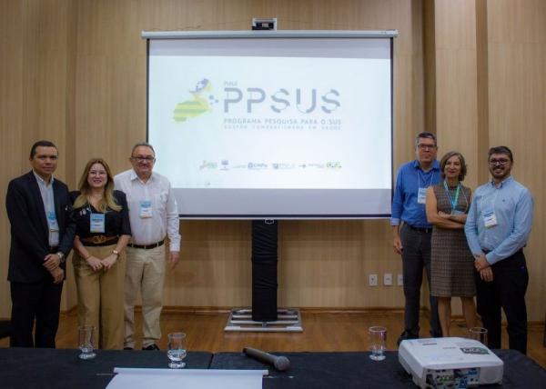 Autoridades representantes da Sesapi, superintendência estadual do Ministério da Saúde, Fapepi, coordenação nacional do PPSUS, Pró-reitoria de Pesquisa e Pós-Graduação da Uespi.(Imagem:Divulgação)