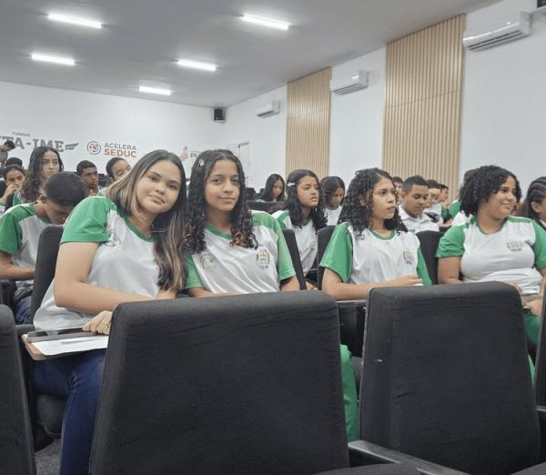 Estudantes da rede estadual participam de formação para promover acolhimento nas escolas(Imagem:Divulgação)