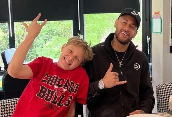 Neymar com o filho Davi Lucca, de 12 anos (Imagem:Reprodução/Instagram)