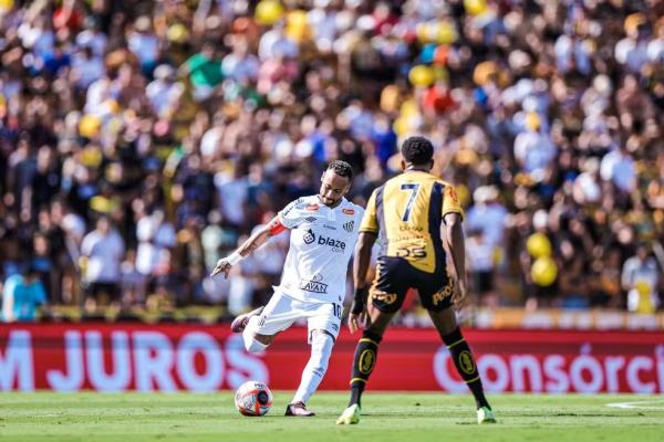 Neymar em ação no jogo do Santos contra o Novorizontino.(Imagem:Pedro Zacchi/Ag. Paulistão)