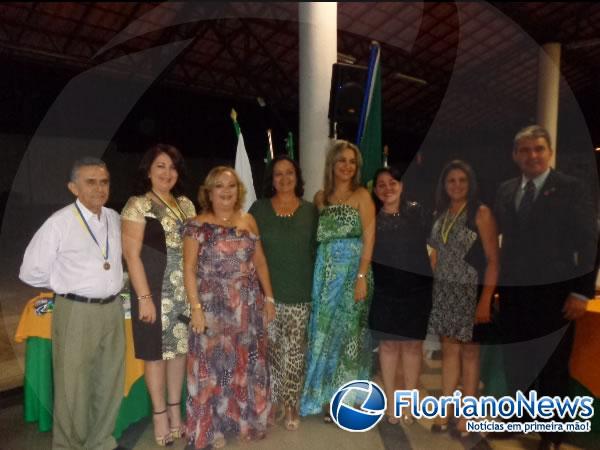 Clubes de Rotary de Floriano empossam nova presid&ecirc;ncia.(Imagem:FlorianoNews)