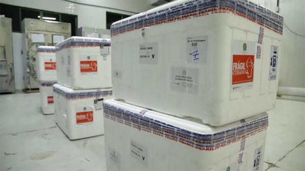 Ministério da Saúde anuncia mais 104 mil doses da vacina AstraZeneca para o Piauí