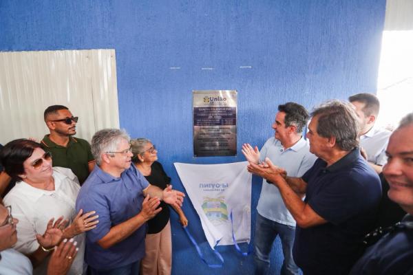 Ciro Nogueira inaugura quadra escolar e anuncia novos investimentos durante agenda pelo Piauí.(Imagem:Ascom)