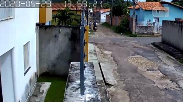 Menina reage a assalto e torce braço de criminoso com golpe de capoeira no Piauí