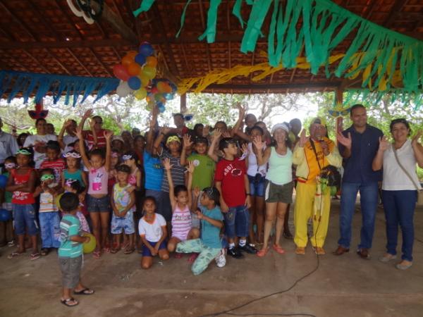 Realizado o arrastinho com crian&ccedil;as da zona rural. (Imagem:FlorianoNews)