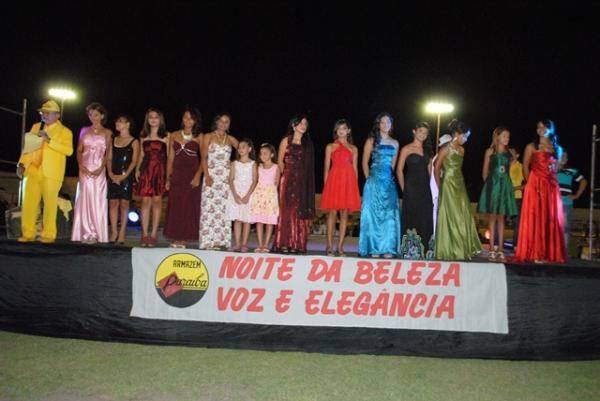 Bar&atilde;o de Graja&uacute; elegeu Garoto e Garota Estudantil 2013 em Uma Noite de Beleza, Voz e Eleg&acirc;ncia.(Imagem:Pedro Lameu)