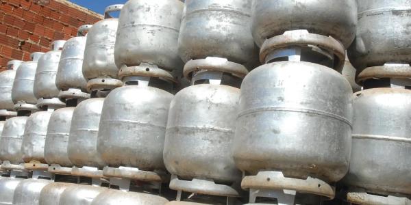 Distribuidora anuncia novo aumento no preço do gás de cozinha