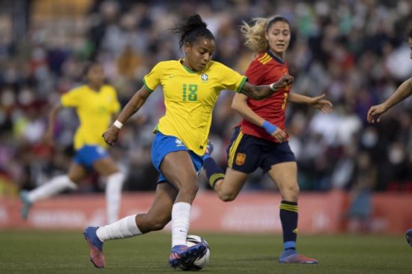 Sem Marta, Brasil empata com Espanha em preparação para a Copa América