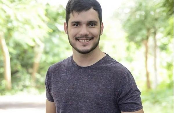 Vereador de 27 anos morre em acidente horas após repostar alertas sobre cuidados no trânsito no PI