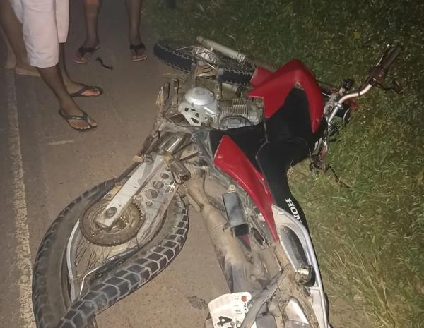 PI: Casal morre e criança de 5 anos fica ferida após serem arremessados a 150 m durante colisão
