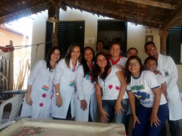 Profissionais Sa&uacute;de atualizam caderneta de vacina&ccedil;&atilde;o infantil.(Imagem:Waldemir Miranda)