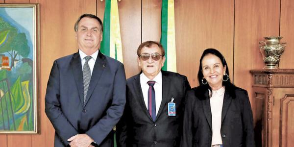 Mão Santa anuncia nova ponte em Parnaíba após encontro com Bolsonaro