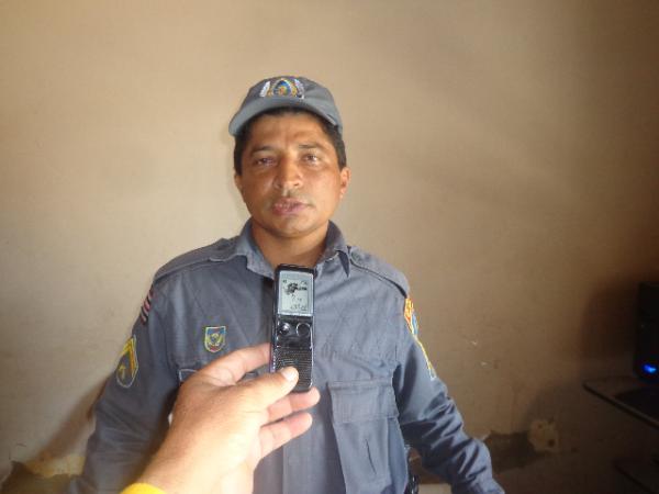 Subtenente Alves, do 2&ordm; Pelot&atilde;o da Pol&iacute;cia Militar de Bar&atilde;o de Graja&uacute;.(Imagem:FlorianoNews)
