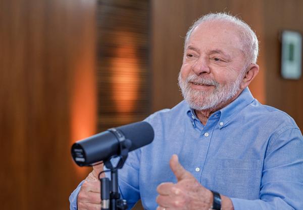 Lula sanciona lei que reajusta salário dos servidores públicos federais em 9%