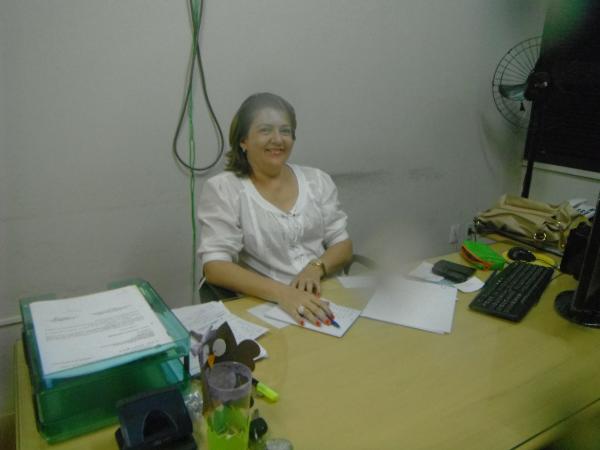 Joara Le&atilde;o assume Secretaria de Desenvolvimento e Assist&ecirc;ncia Social.(Imagem:FlorianoNews)