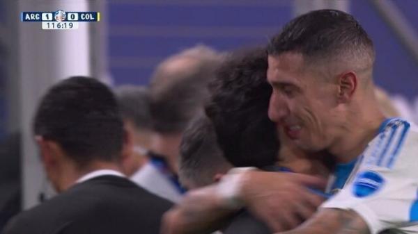 Despedida de Di Maria: Jogador chora ao deixar o campo na final da Copa Am&eacute;rica(Imagem:Reprodu&ccedil;&atilde;o)