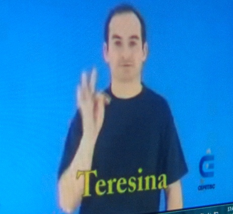 Realizado curso de libras para professores de Floriano