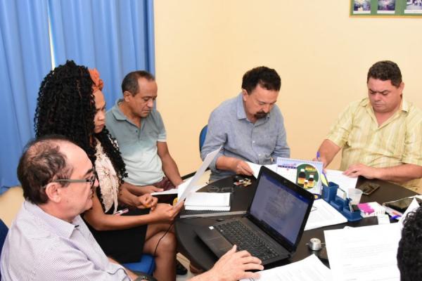 Integrantes da COEF fazem nova reunião sobre o carnaval 2020
