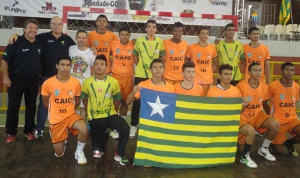 Caic vence a 2ª no Brasileiro cadete de handebol e fica perto da semifinal