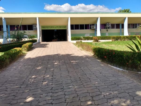 Prefeitura de Floriano convoca 26 novos servidores do último concurso público