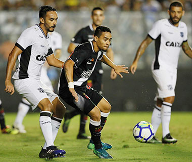 Vasco empata com Ceará e fica em situação perigosa no Brasileiro