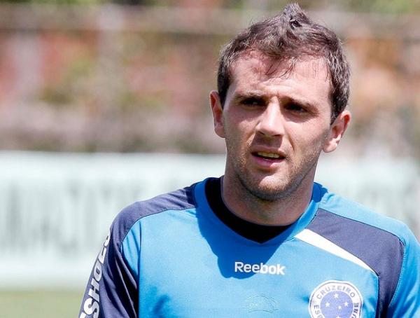 Para dirigente da Raposa, Montillo é o presente de aniversário para o clube