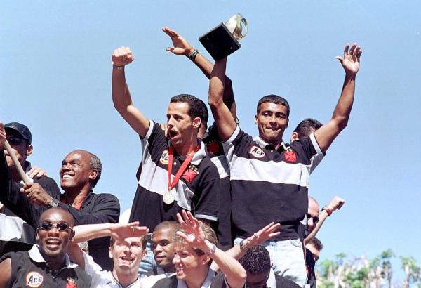 Romário e Euller vencem enquete e são eleitos melhor dupla de ataque no Brasil dos últimos 20 anos