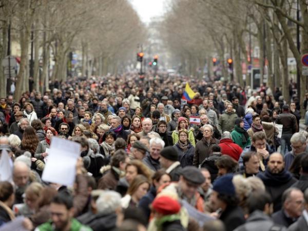 Marcha histórica pela liberdade reúne 3,7 milhões na França