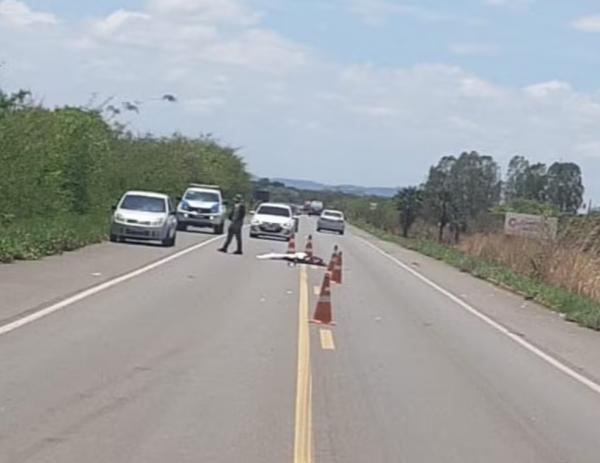 Karina Raquel Rocha, de 28 anos, morreu v&iacute;tima de um acidente na rodovia BR-343, pr&oacute;ximo &agrave; cidade de Campo Maior, neste domingo (21). (Imagem:Pol&iacute;cia Militar)