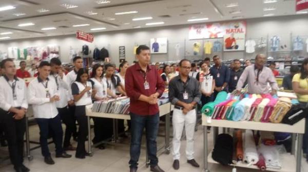 Missa marca início de novo ano de trabalho no Armazém Paraíba de Floriano.(Imagem:FlorianoNews)