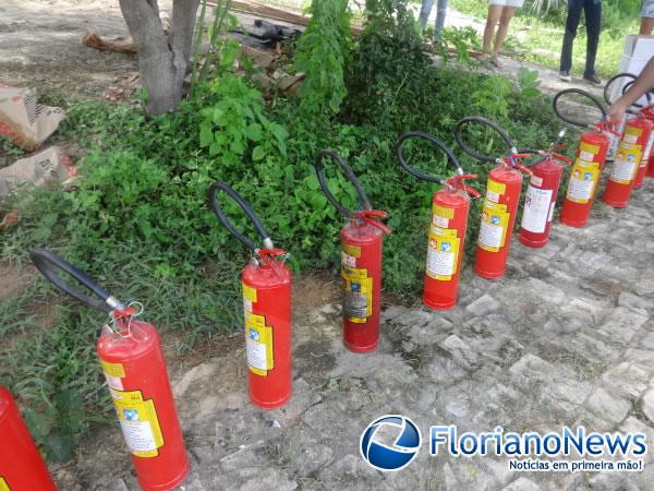 Bombeiros realizaram treinamento com equipe t&eacute;cnica e elenco da Paix&atilde;o de Cristo.(Imagem:FlorianoNews)