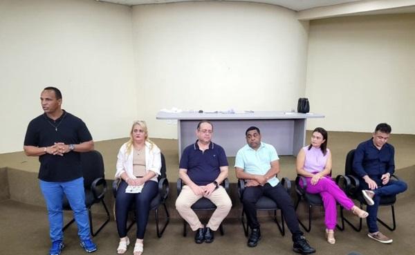 Prefeitura de Floriano promove reuni&atilde;o com permission&aacute;rios do Mercado Municipal(Imagem:Reprodu&ccedil;&atilde;o/Secom)