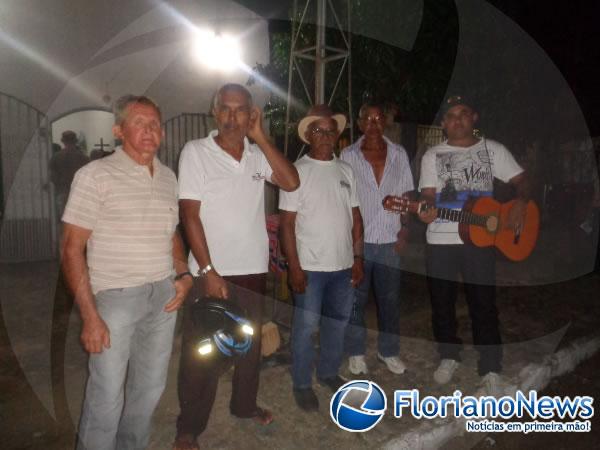 No Dia de Reis, grupos encerram ciclo natalino em Floriano e Bar&atilde;o de Graja&uacute;.(Imagem:FlorianoNews)