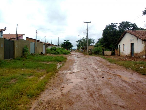 Moradores da Rua Sete de Setembro reclamam de lama, buracos e escurid&atilde;o.(Imagem:Divulga&ccedil;&atilde;o)