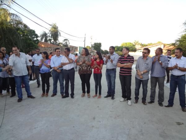 Prefeitura de Floriano inaugura ponte no bairro Irapu&aacute; II.(Imagem:FlorianoNews)